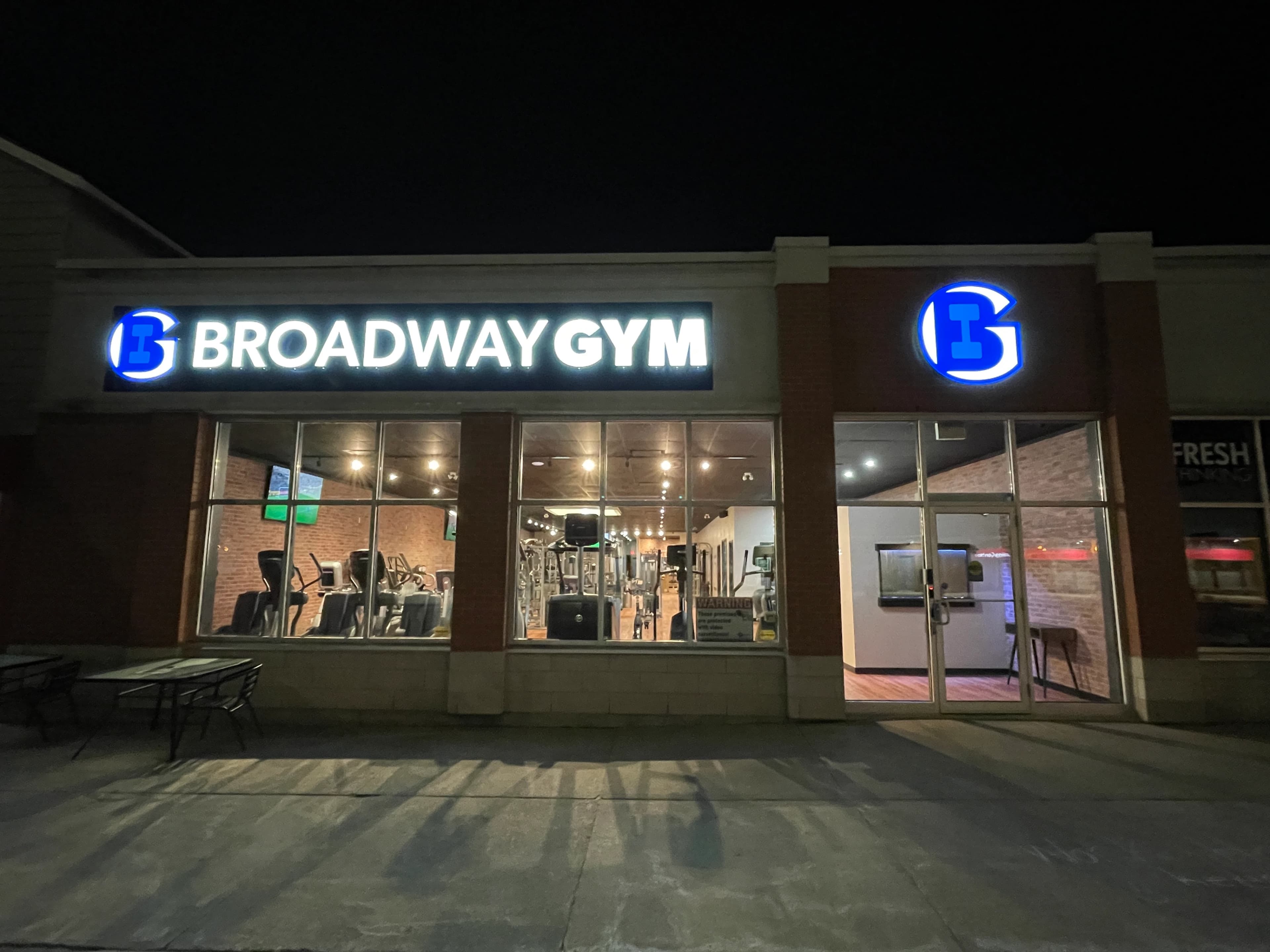 Gym's Facade